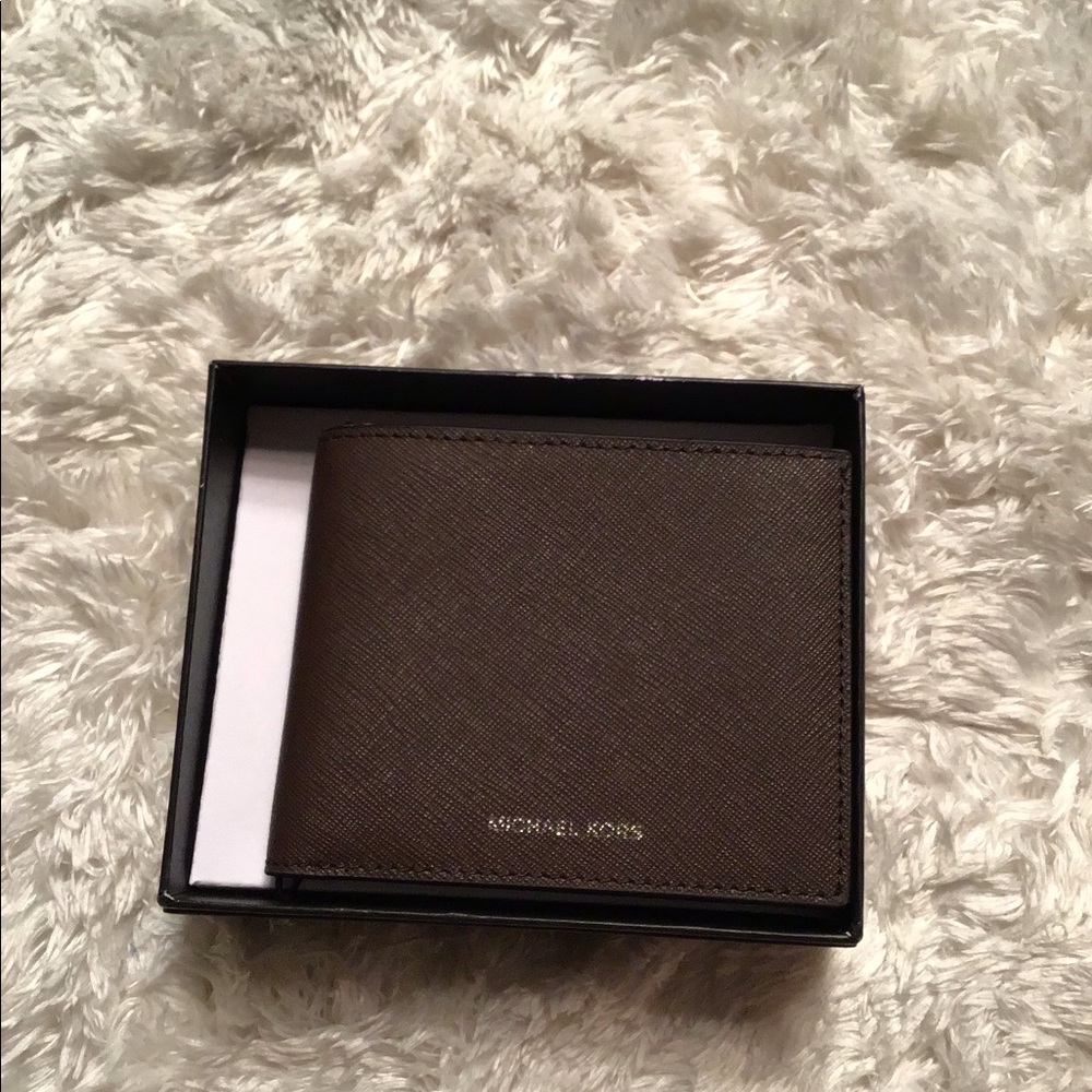 Michael kors men wallet